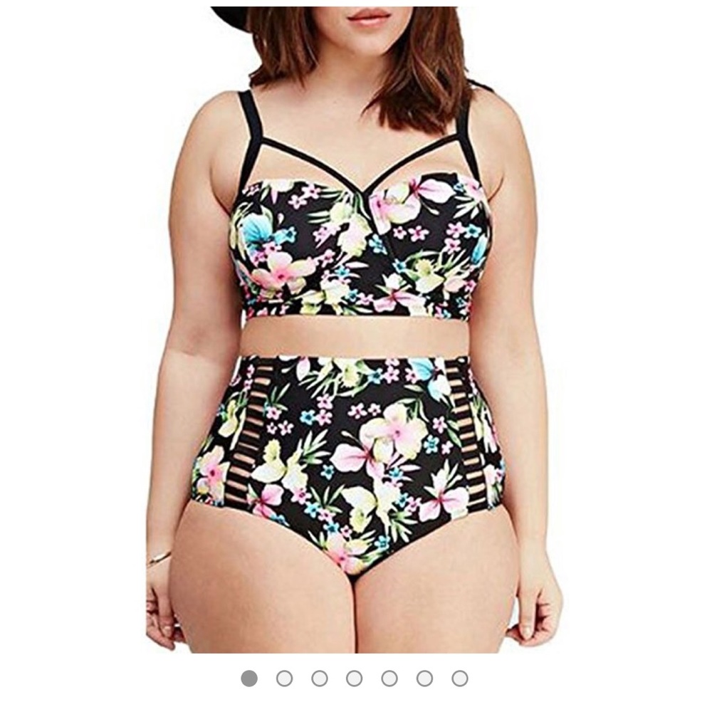 Two piece Floral 🌸 Swimsuit 👙